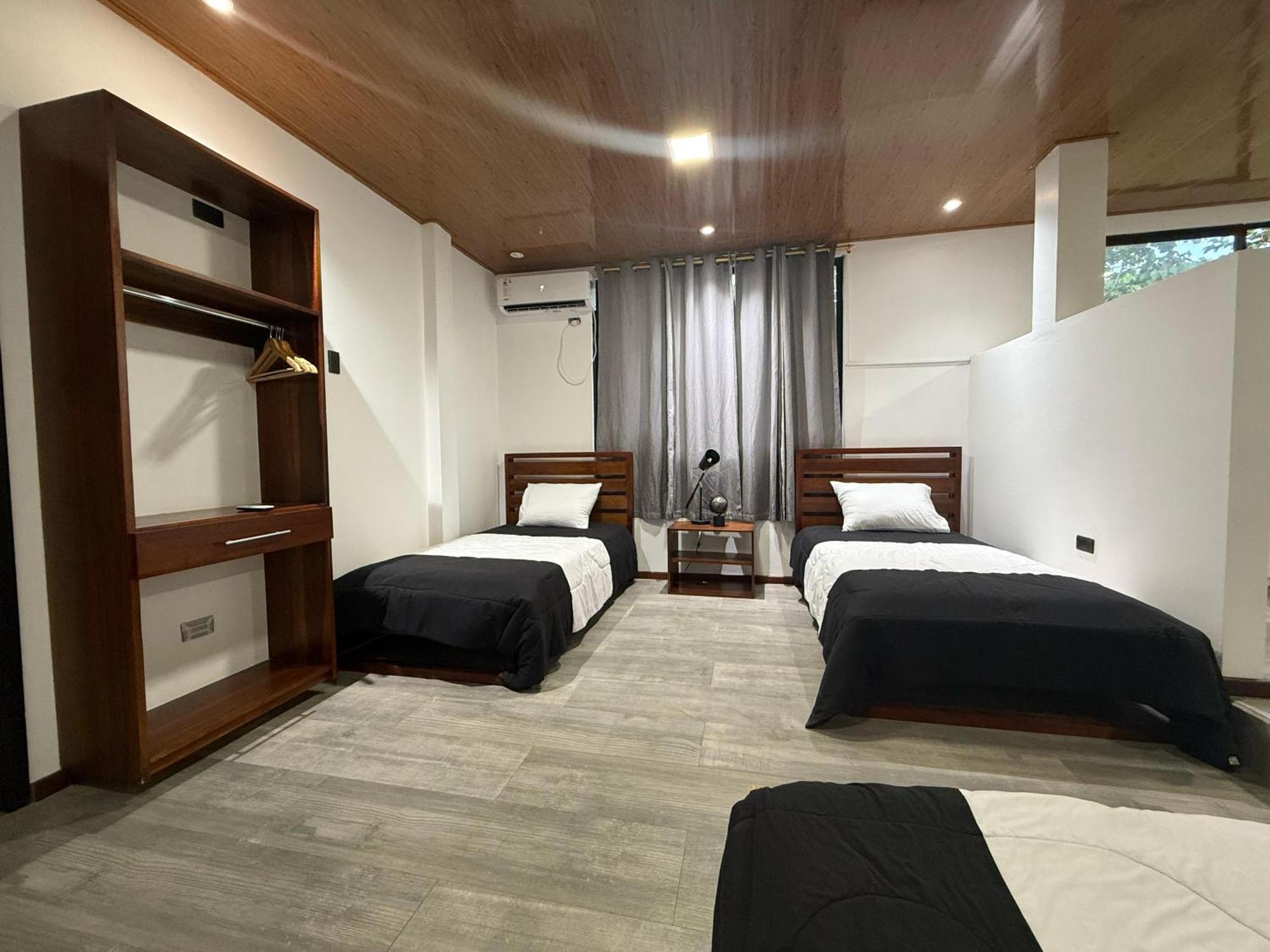 Bunker593 Inn Tena Dış mekan fotoğraf