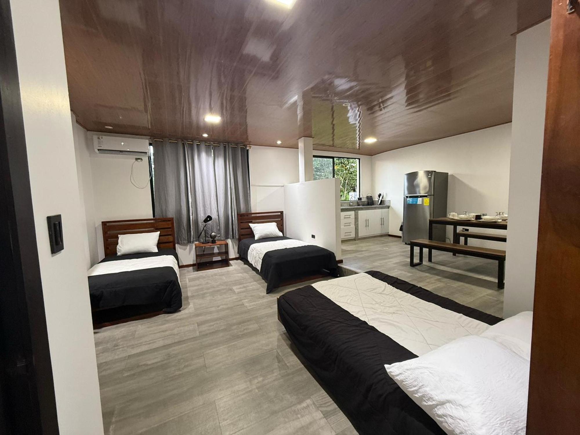 Bunker593 Inn Tena Dış mekan fotoğraf