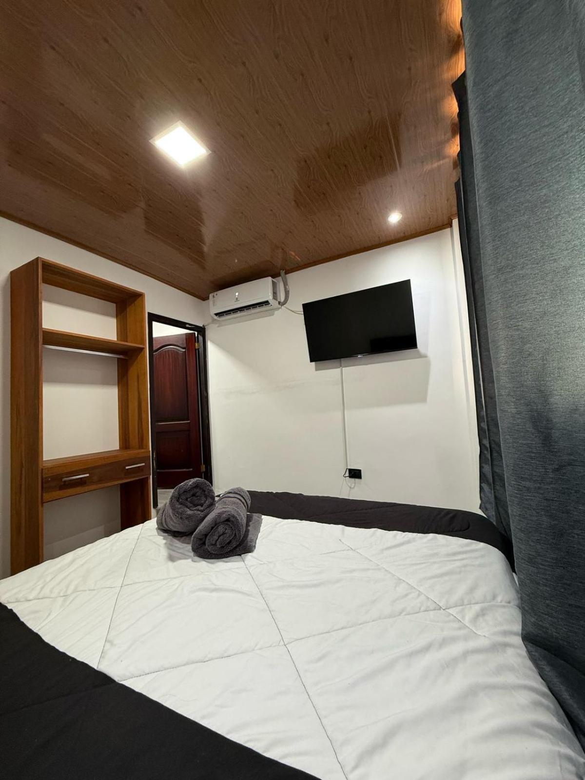 Bunker593 Inn Tena Dış mekan fotoğraf
